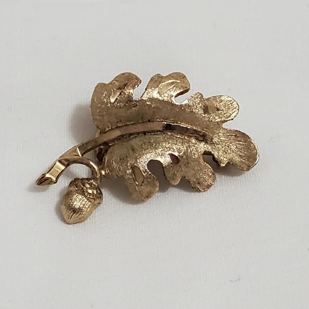 Vintage Signed Mamselle Gold Tone Acorn And Leaf Brooch